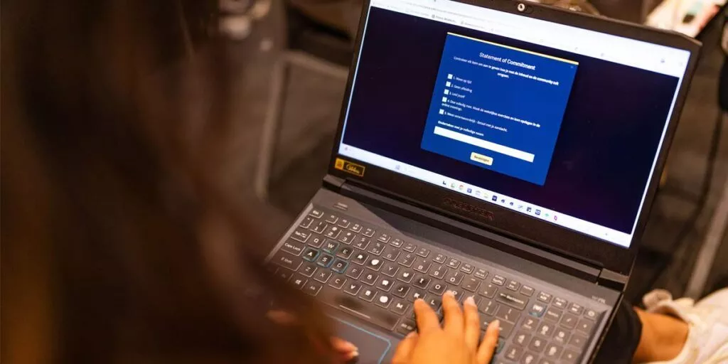 Online coachingsysteem Inner Stance geopend op laptop